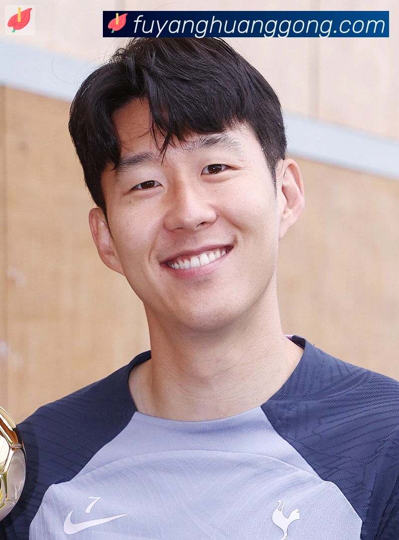 劳塔罗·马丁内斯